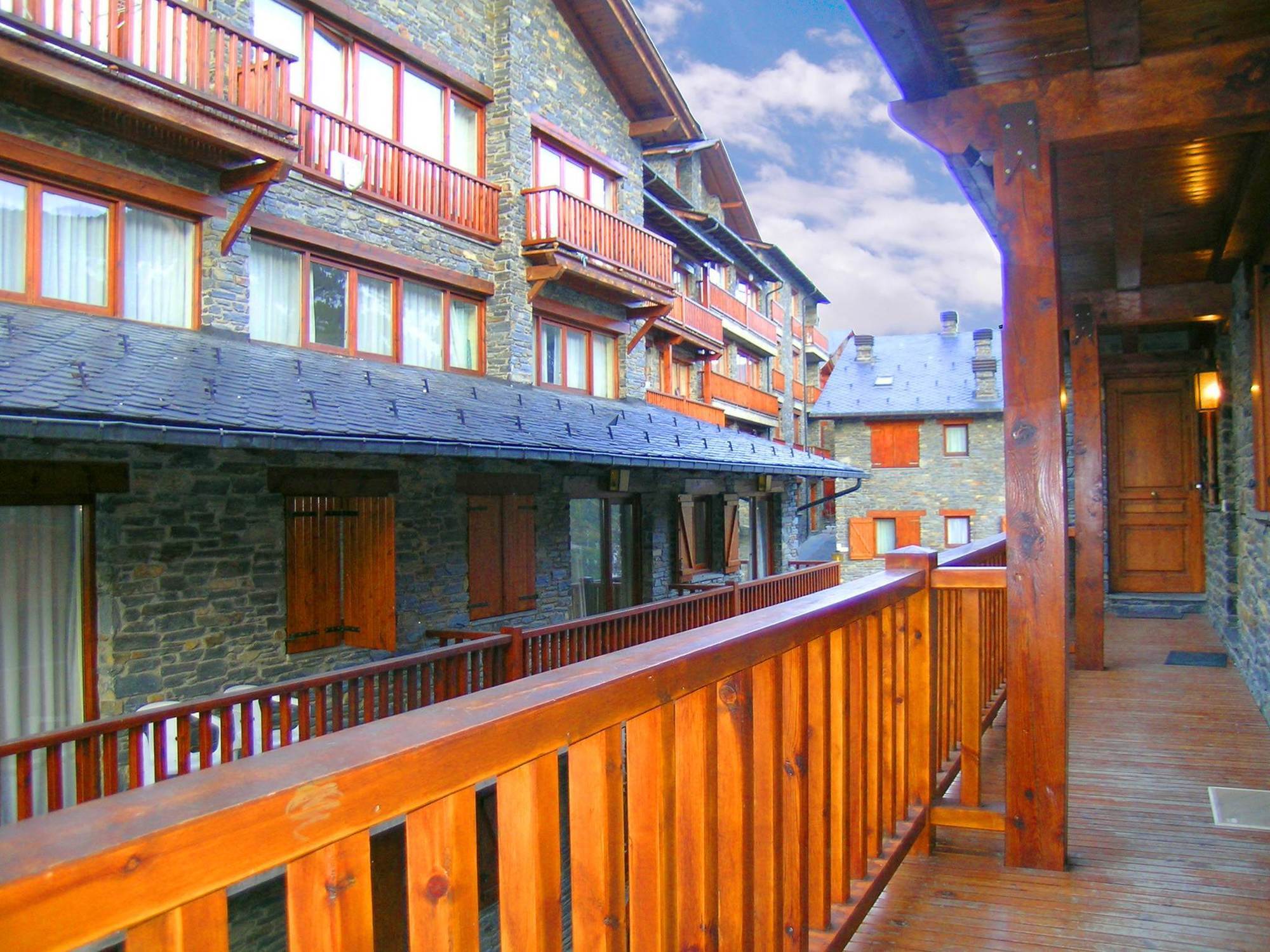 ראנסול Aparthotel Ona El Tarter מראה חיצוני תמונה